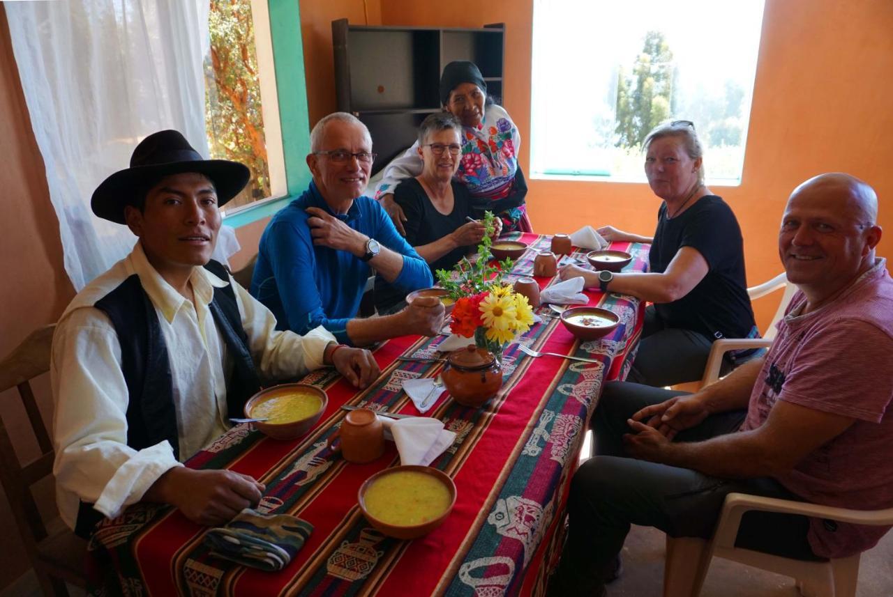 Tikawasi Homestay Comunidad Pueblo Isla Amantani José Luis Ocosuyo Exterior foto